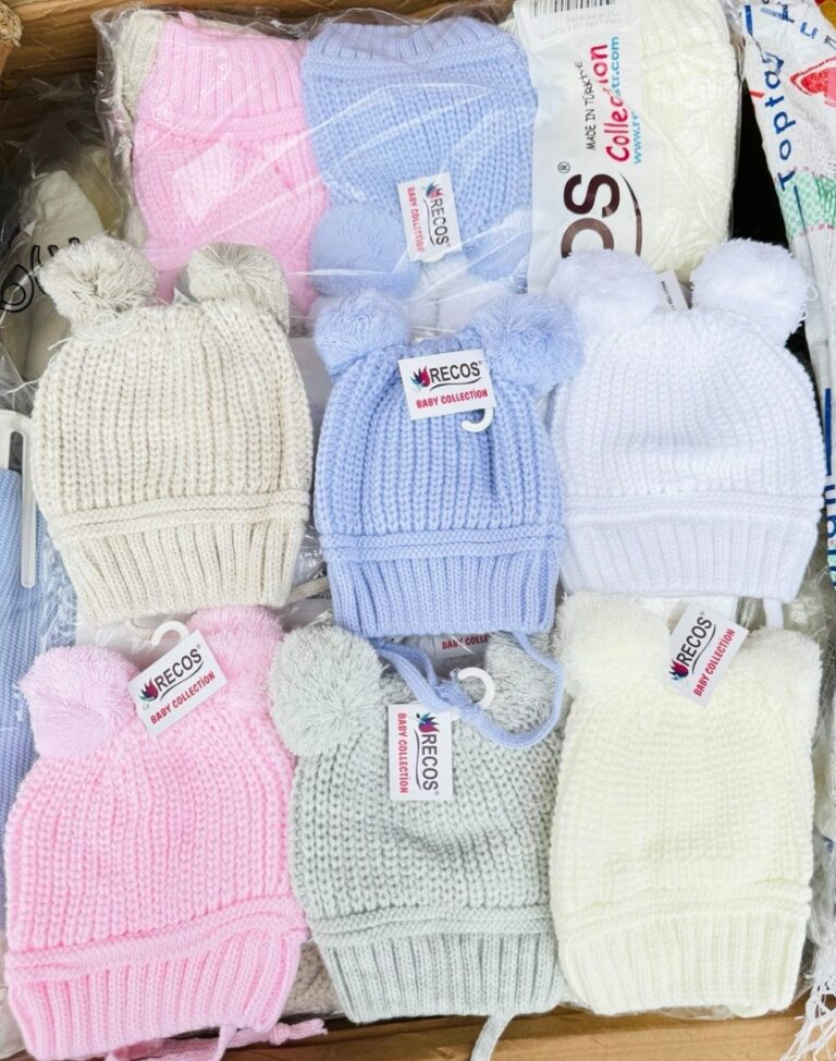Newborn Knitted Cap with Poms
