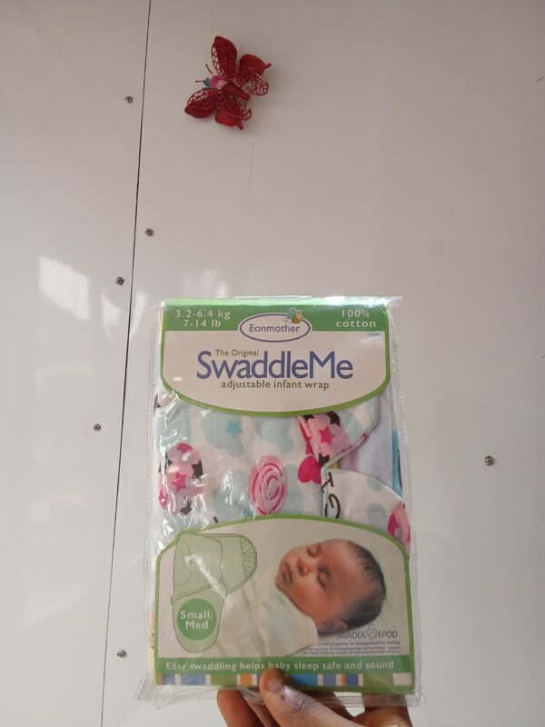 SwaddleMe Adjustable Infant Wrap 02