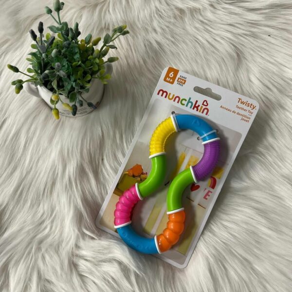 Munchkin Twisty Figure 8 Teether Toy